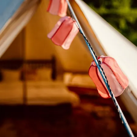 Luxury tent Glamping Vranov Na Samote U Vcelina *